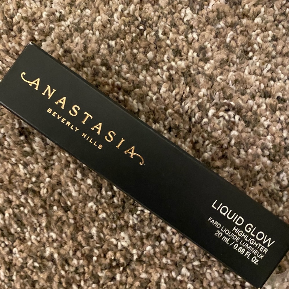 Anastasia Beverly Hills LIQUID GLOW Rose Gold
